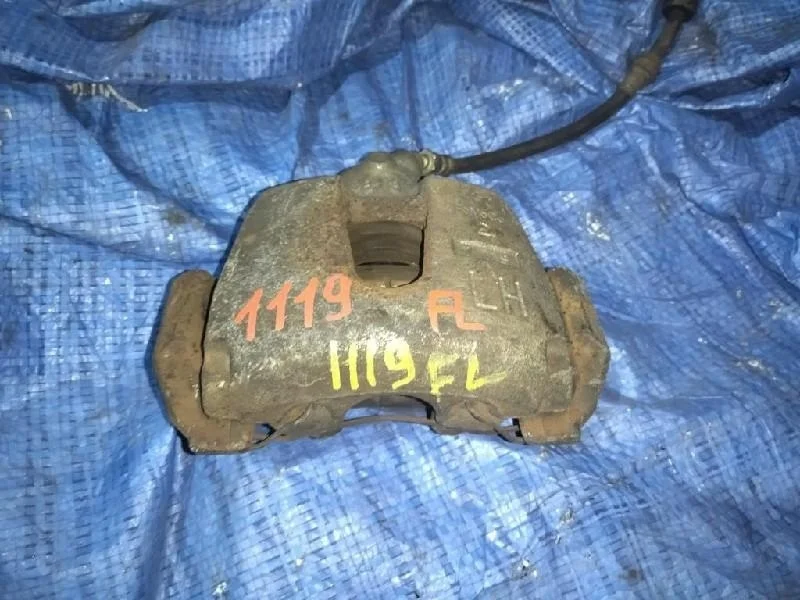 суппорт MAZDA PREMACY CREW -