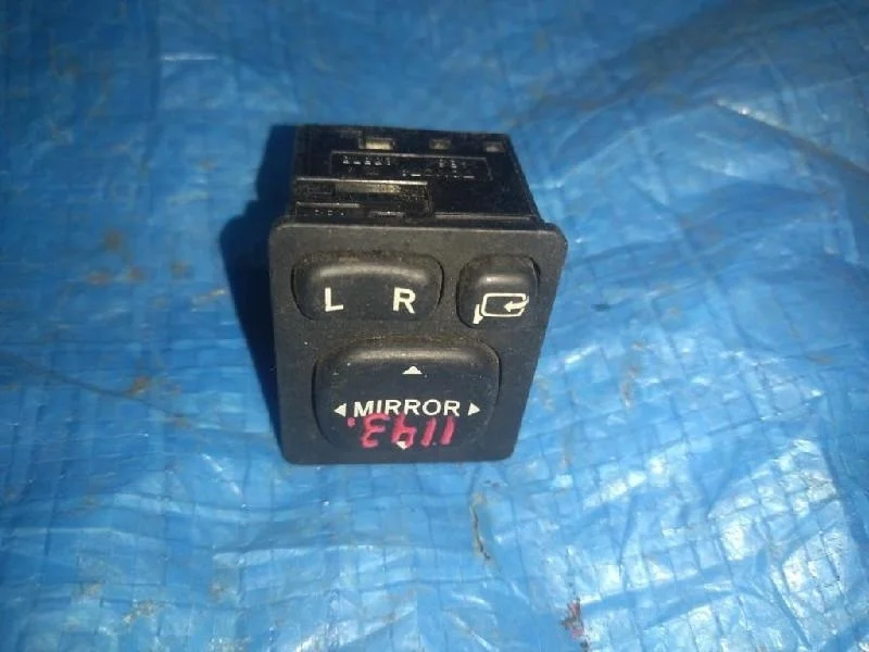 блок управления зеркалами TOYOTA AURIS ZRE152 -