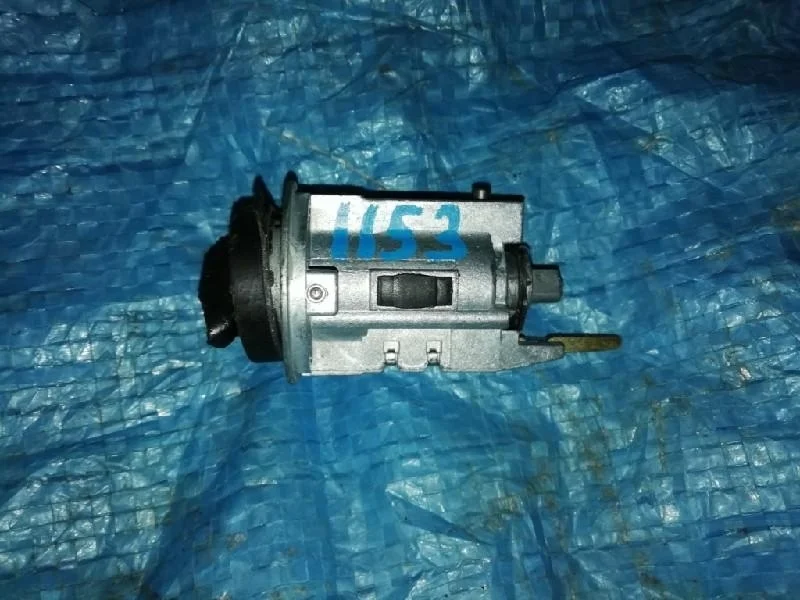 замок зажигания TOYOTA CAMRY ACV30 -