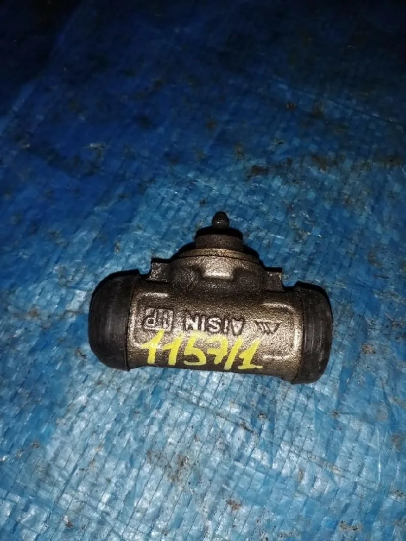 тормозной цилиндр TOYOTA NADIA SXN15 -