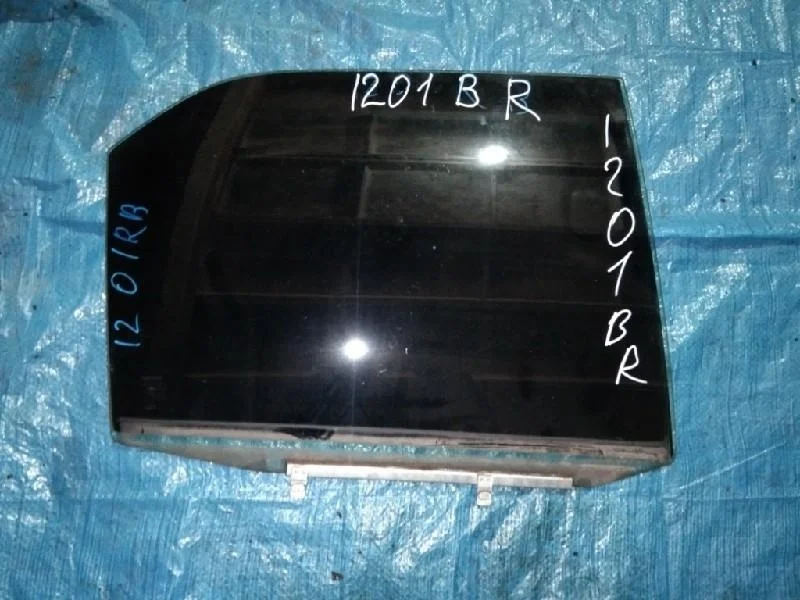 стекло TOYOTA HARRIER MCU15 1MZFE