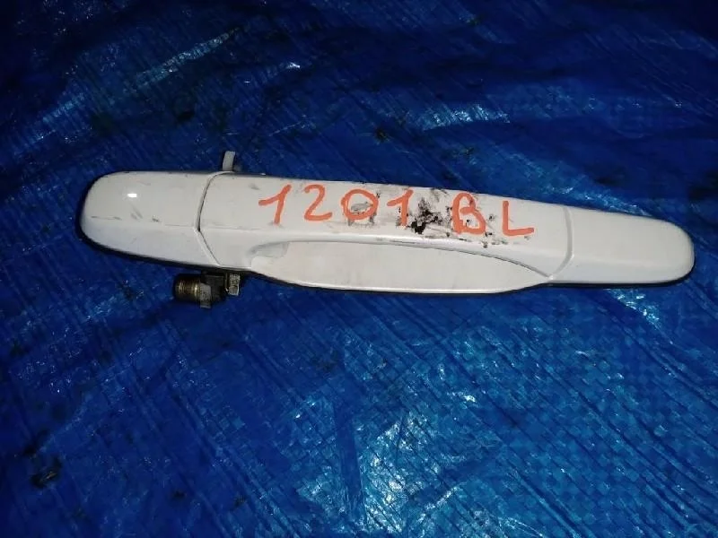 ручка двери TOYOTA HARRIER MCU15 -