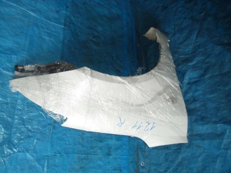 крыло SUZUKI SWIFT ZC71S -