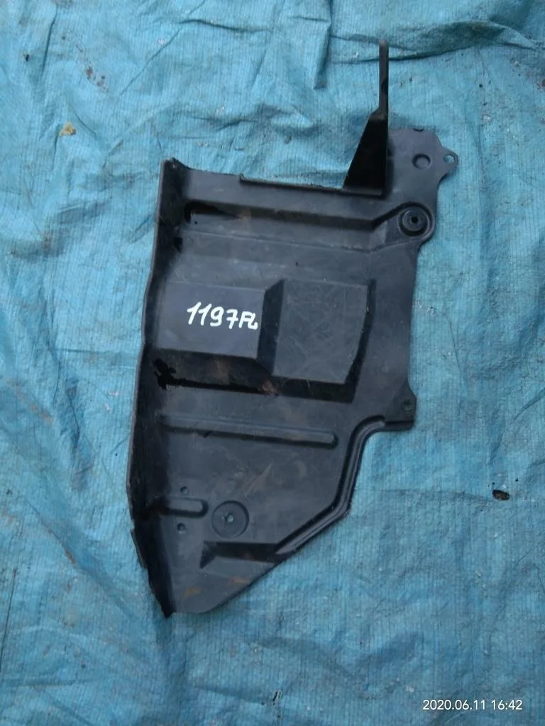 защита двигателя NISSAN AD VY11 -