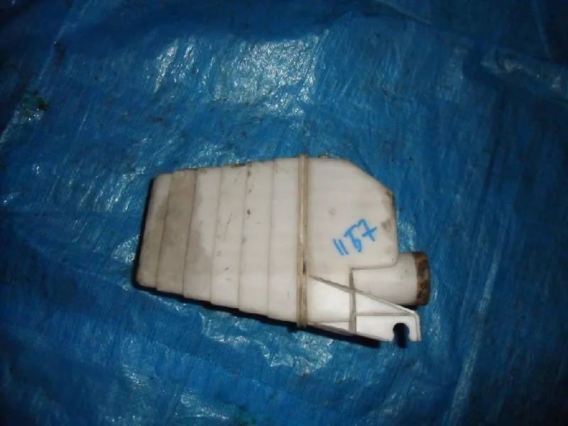 резонатор TOYOTA NADIA SXN15 -