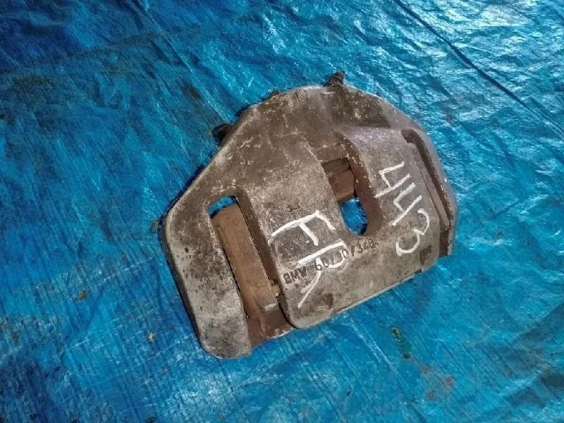 суппорт BMW 7-Series E65 -