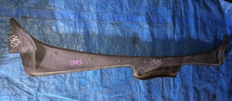 решетка под лобовое стекло BMW 5-Series E61 -