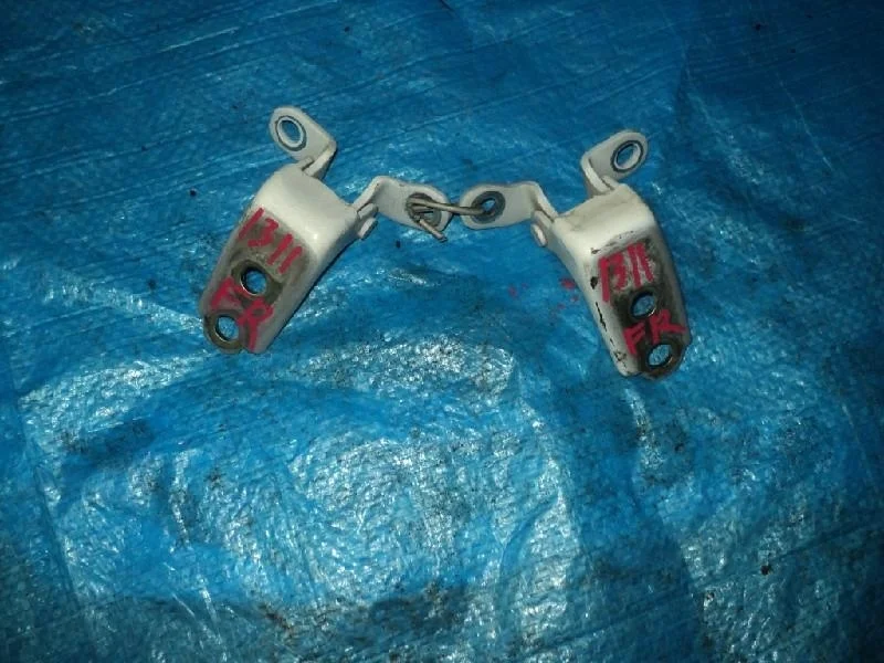 петли двери HONDA ODYSSEY RA6 -