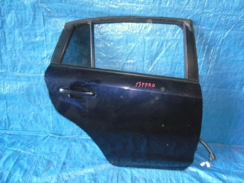 дверь SUBARU IMPREZA GP2 -