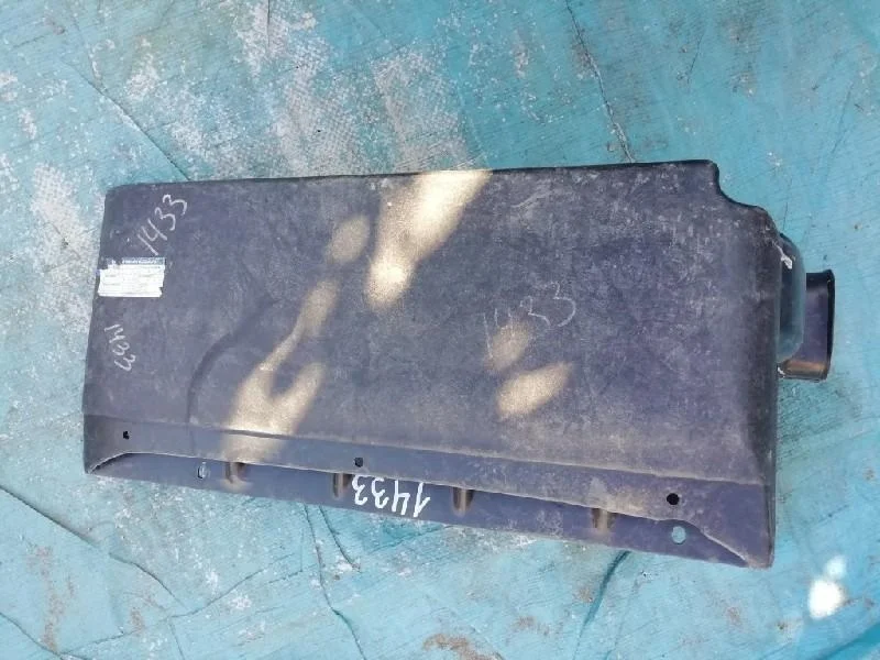воздухозаборник NISSAN GLORIA MY34 VQ25DD - 16554CR400