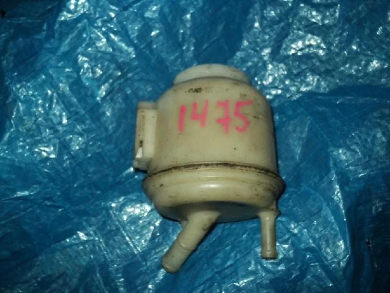 бачок гидроусилителя NISSAN XTRAIL NT30 -