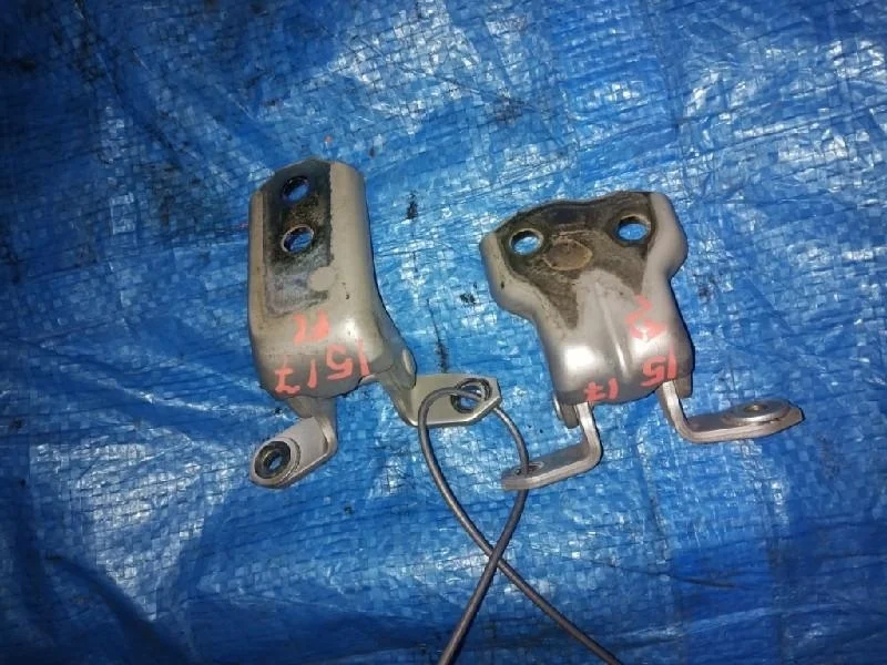 петли двери SUZUKI AERIO RC51S -