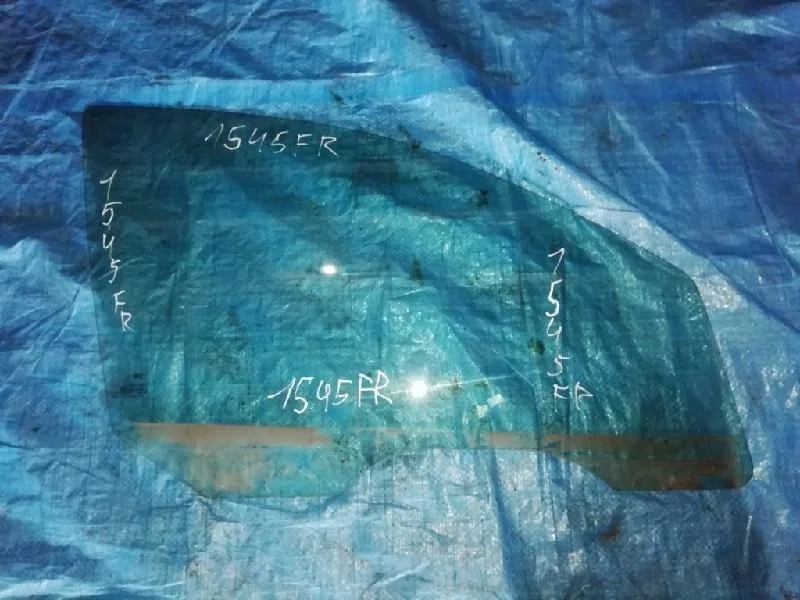 стекло FORD FOCUS DBW -