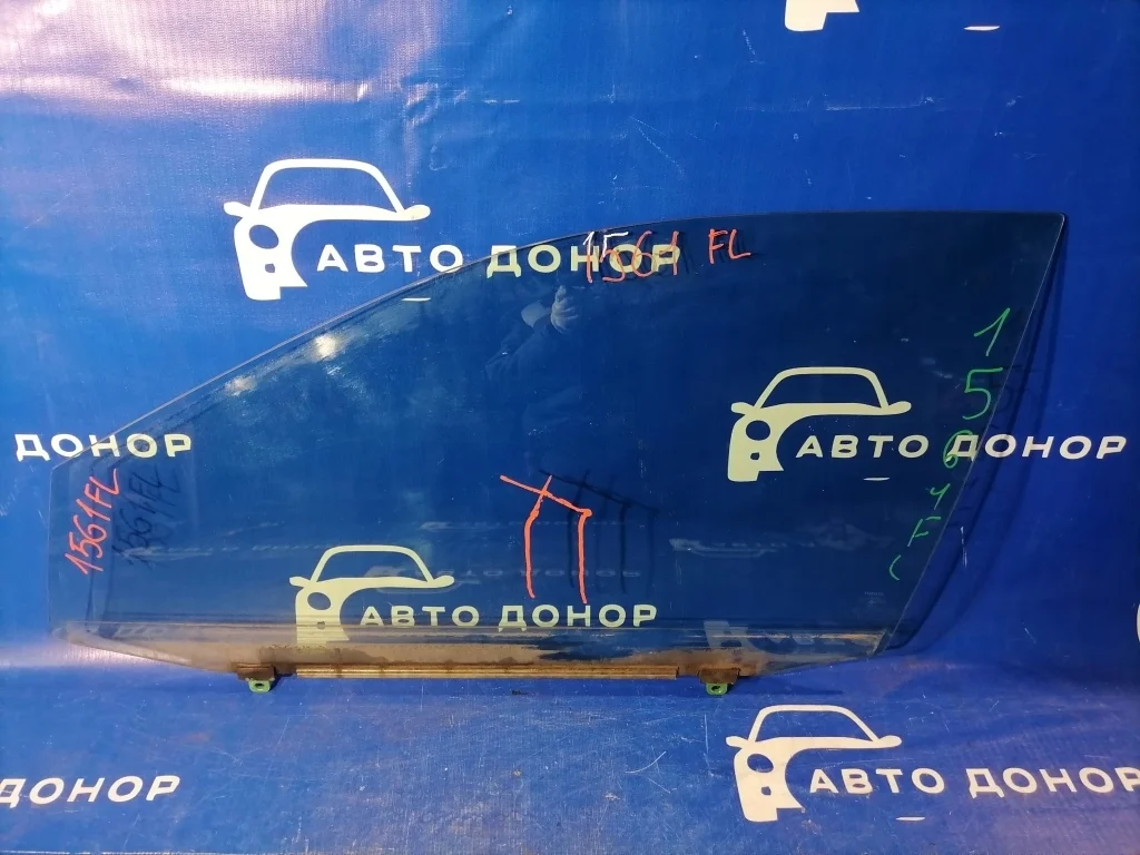 стекло TOYOTA HARRIER ACU30 -