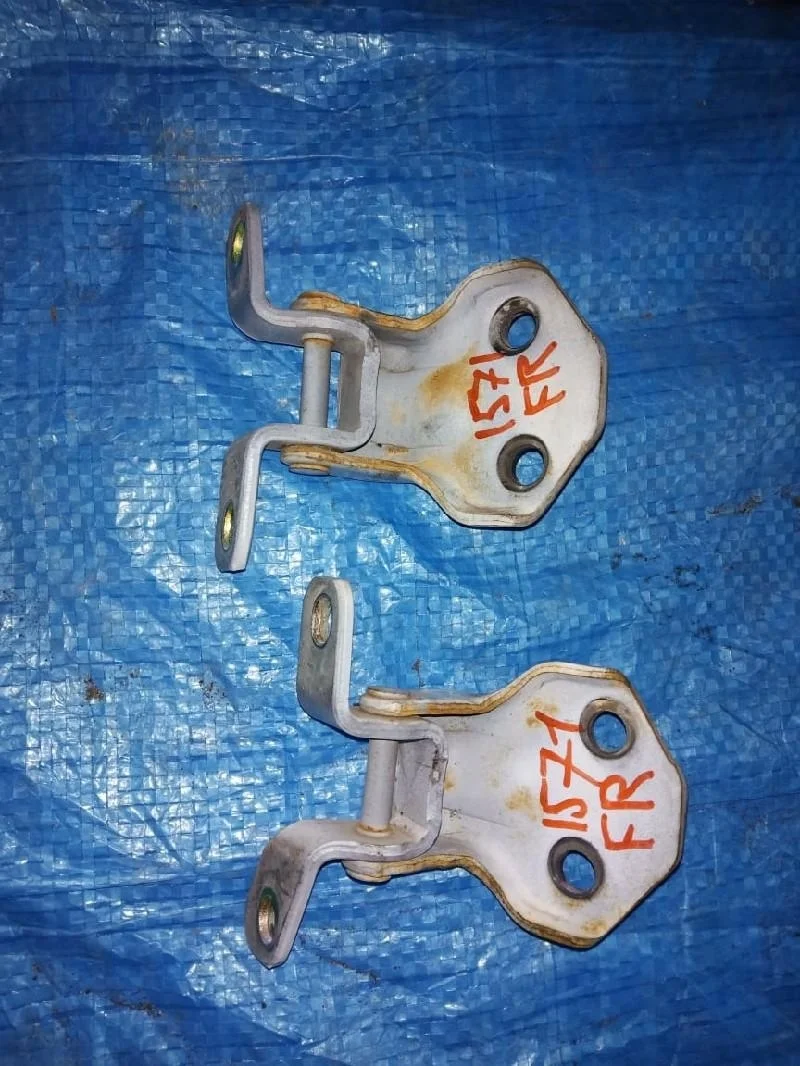 петли двери MAZDA FAMILIA BJFW -