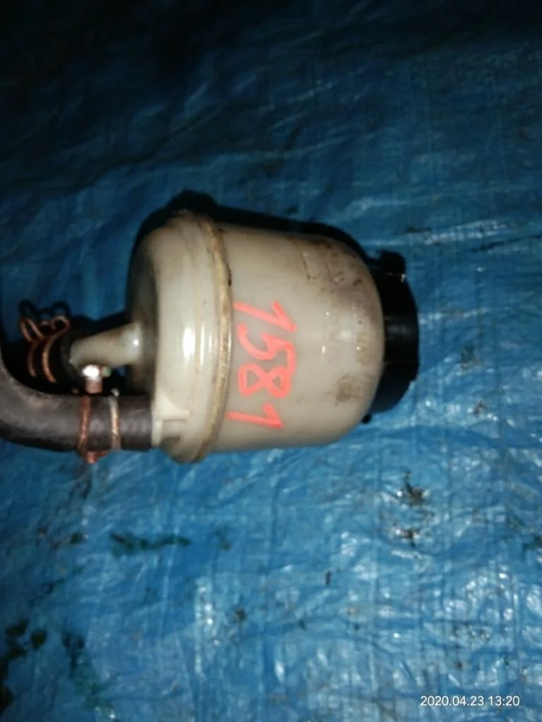 бачок гидроусилителя NISSAN CUBE AZ10 CGA3DE