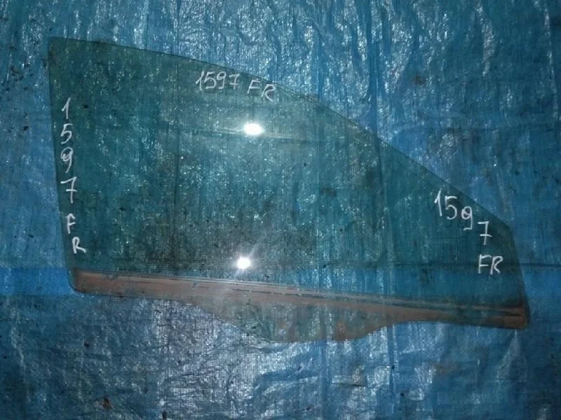 стекло MITSUBISHI LEGNUM EC1W -