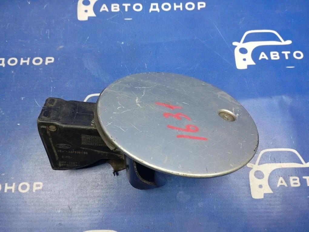 лючок FORD FOCUS DBW - - 1215765