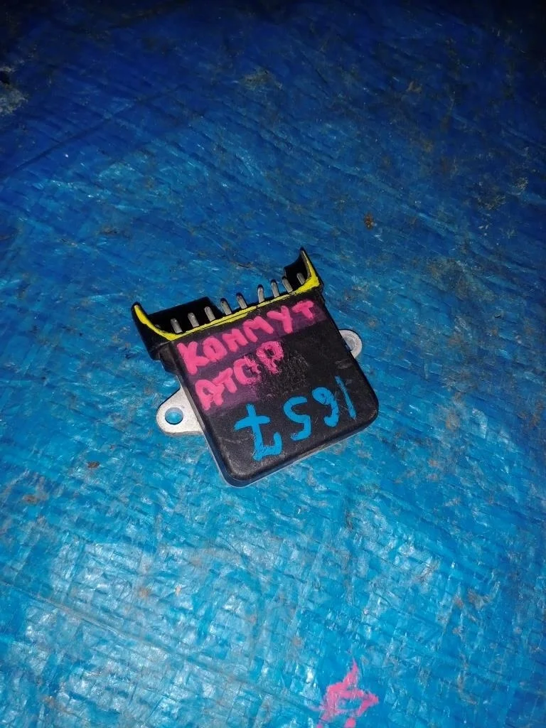 коммутатор TOYOTA WINDOM MCV21 2MZFE