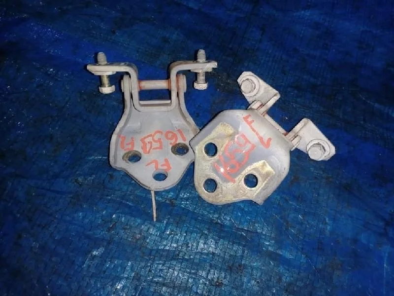 петли двери MITSUBISHI LEGNUM EC4W 6A12