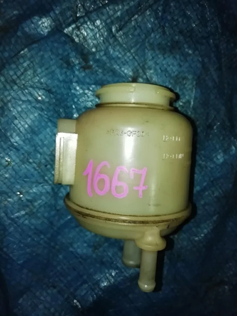 бачок гидроусилителя NISSAN GLORIA MY34 VQ25DD