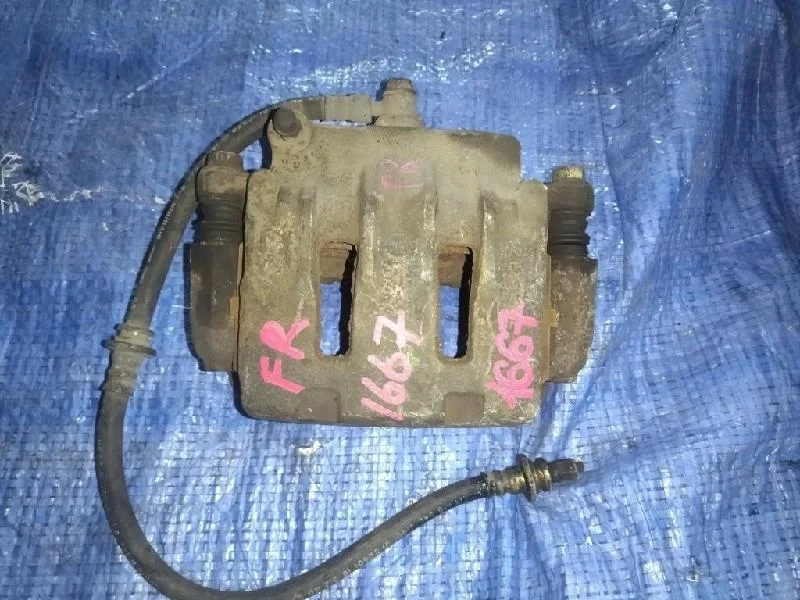суппорт NISSAN GLORIA MY34 - F 41001AG011