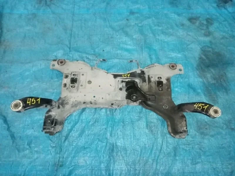 балка под двс FORD FOCUS CB4 SHDC, HWDA, HWDB, SHDA, SHDB