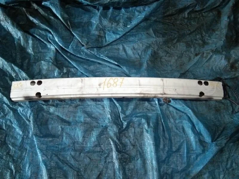 усилитель бампера TOYOTA HARRIER ACU15 -