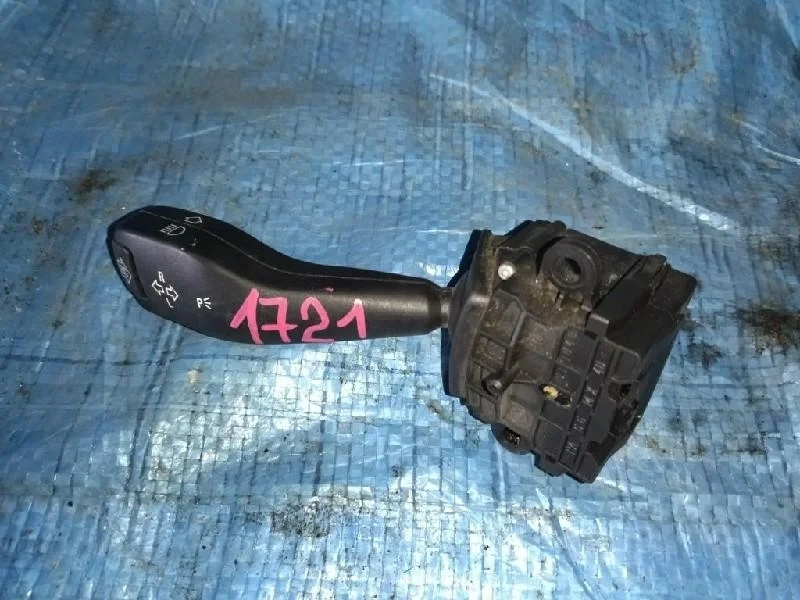 блок подрулевых переключателей BMW X3 E83 -