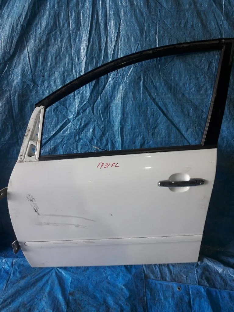 дверь TOYOTA IPSUM ACM21W -