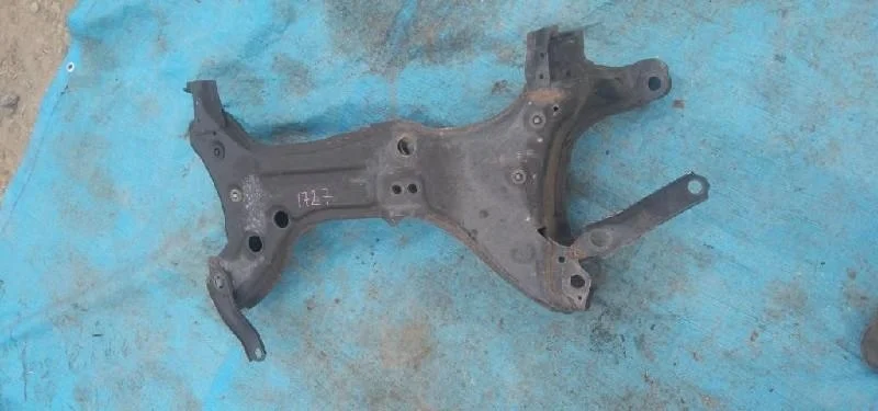 балка под двс TOYOTA GAIA SXM15 3SFE