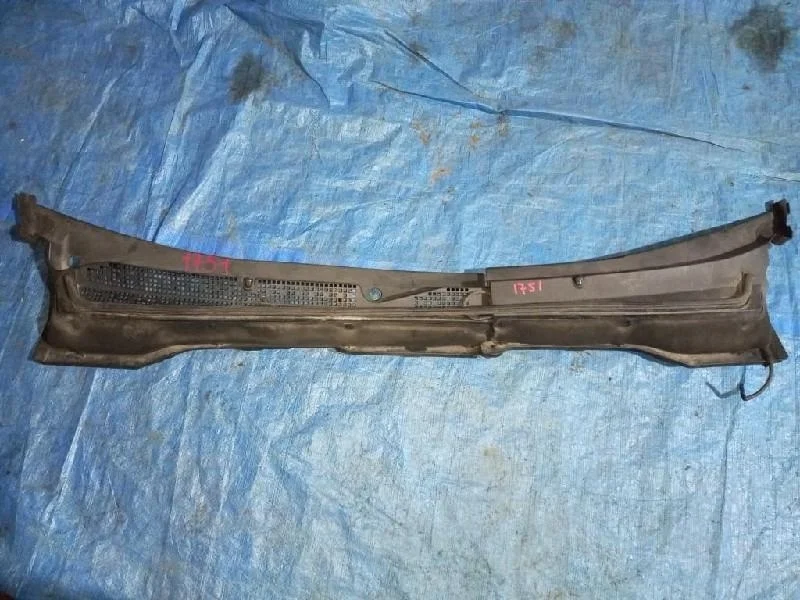 решетка под лобовое стекло HONDA CRV RD5 -