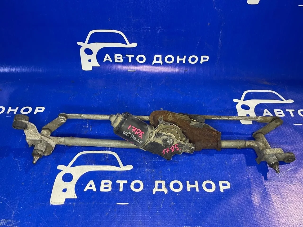 мотор дворников TOYOTA CALDINA ST210 -