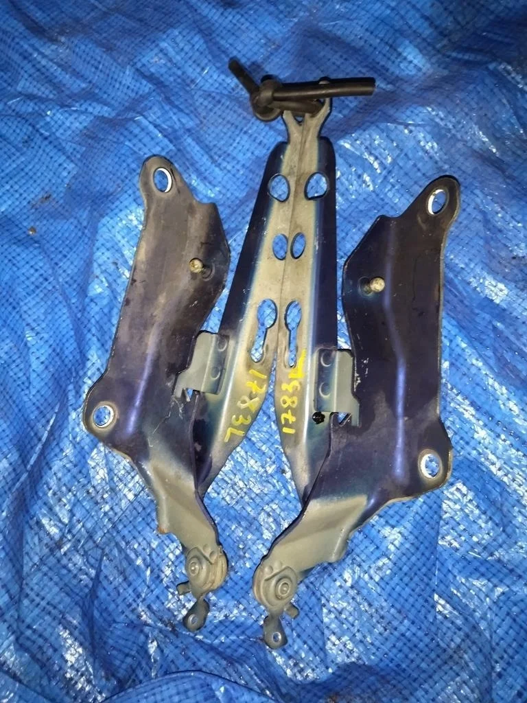 крепление капота VOLVO XC90 C_59 -