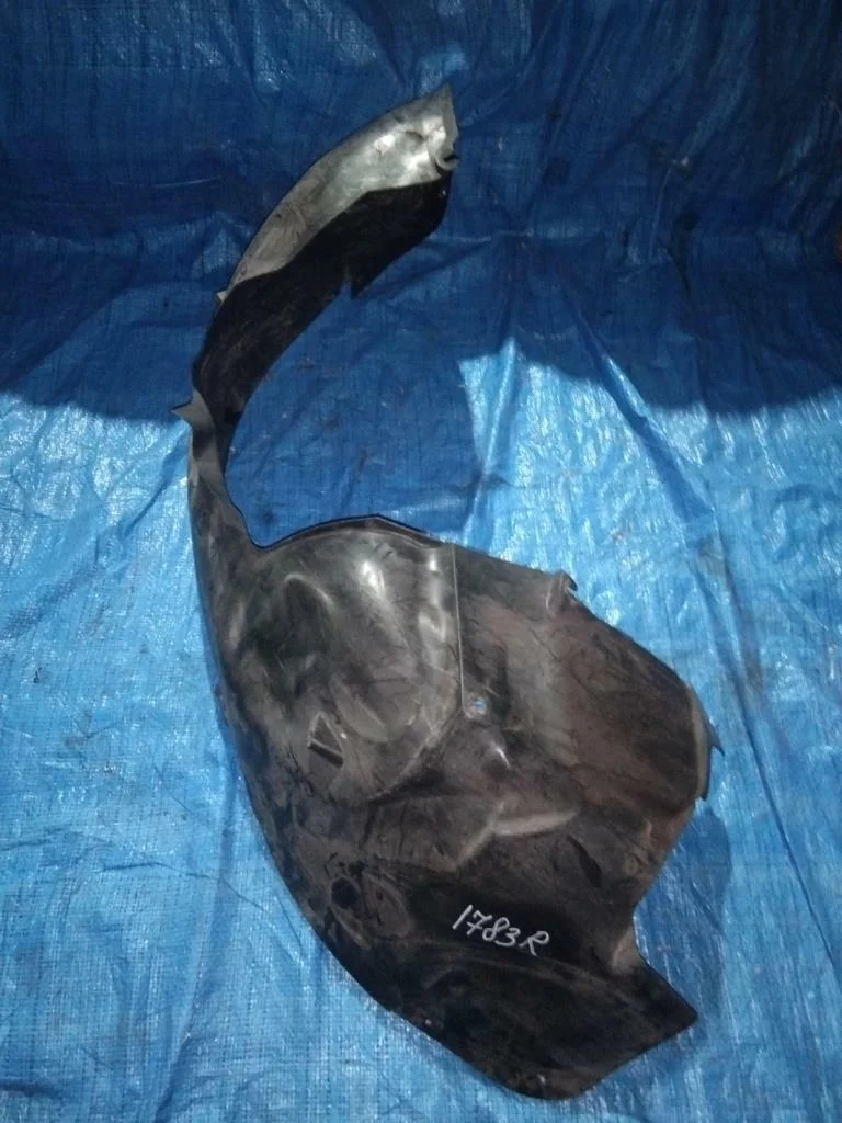 подкрылок VOLVO XC90 C_59 -