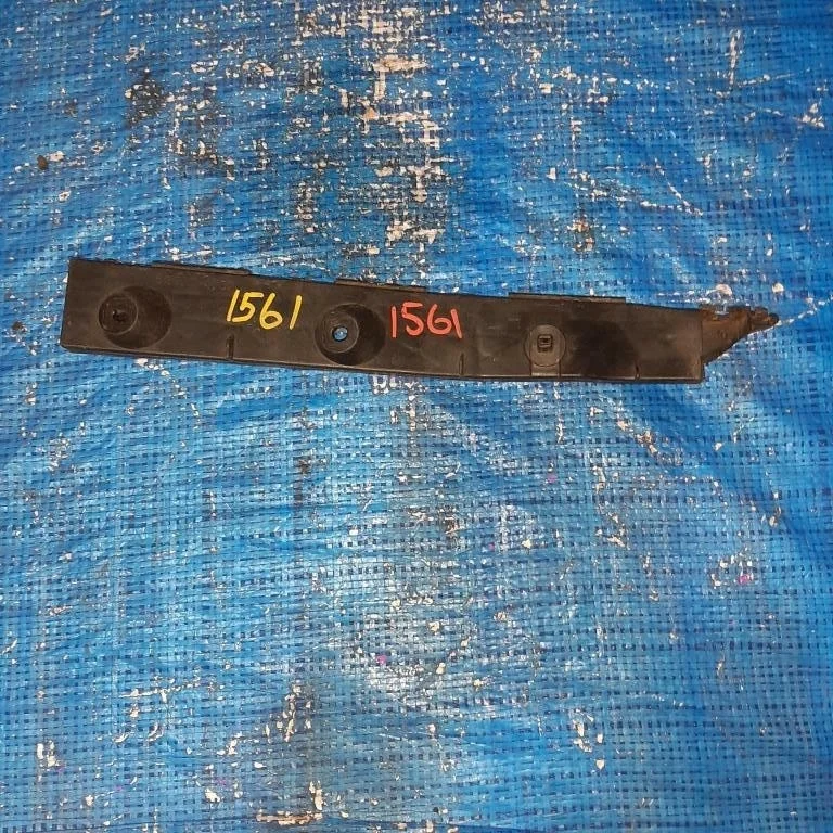 крепление бампера TOYOTA HARRIER ACU30 -