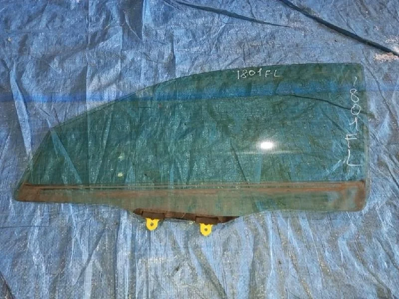 стекло MITSUBISHI AIRTREK CU2W -