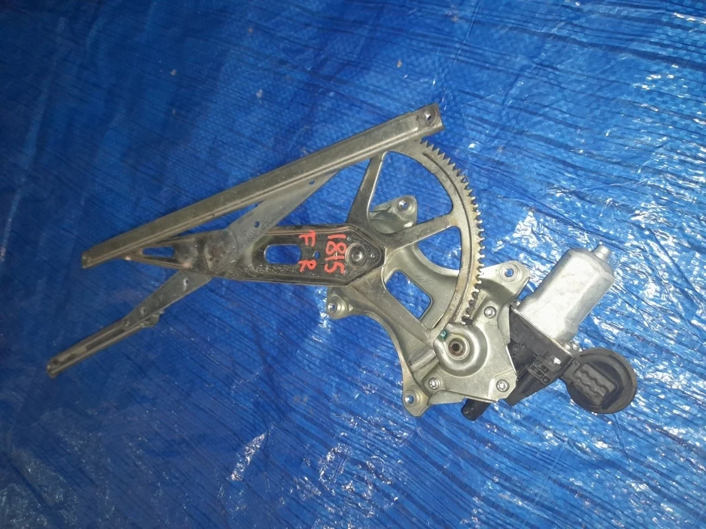 стеклоподъемник TOYOTA PRIUS NHW20 1NZFXE