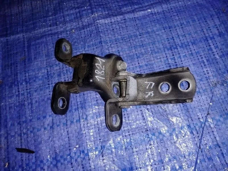 петли двери TOYOTA MARK X GRX125 4GRFSE