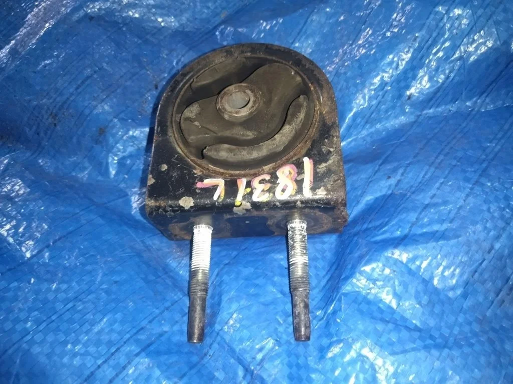 подушка двигателя SUZUKI SPLASH XB32S K12B - 11620-73KA0