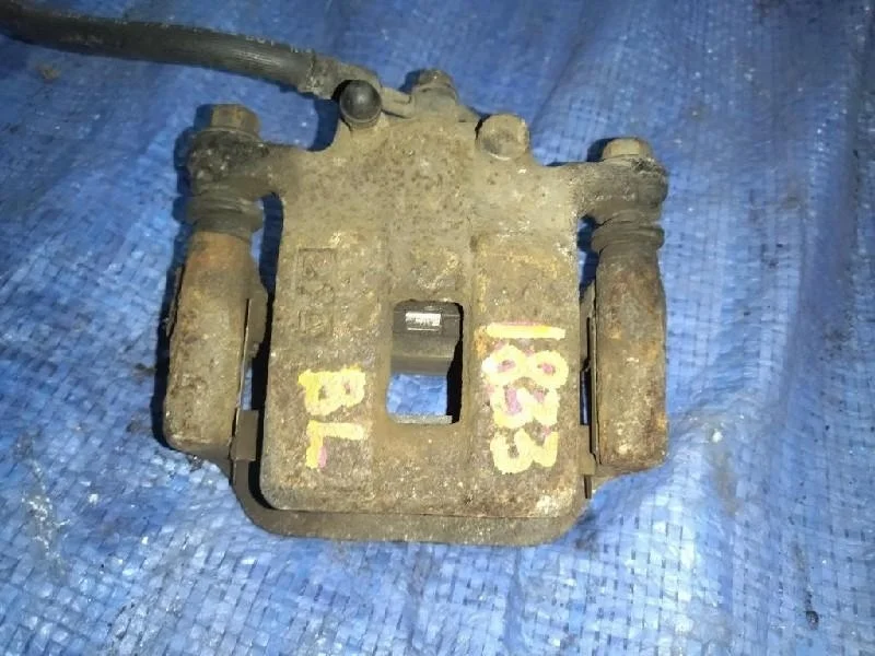 суппорт NISSAN PRIMERA WTNP12 QR20DE