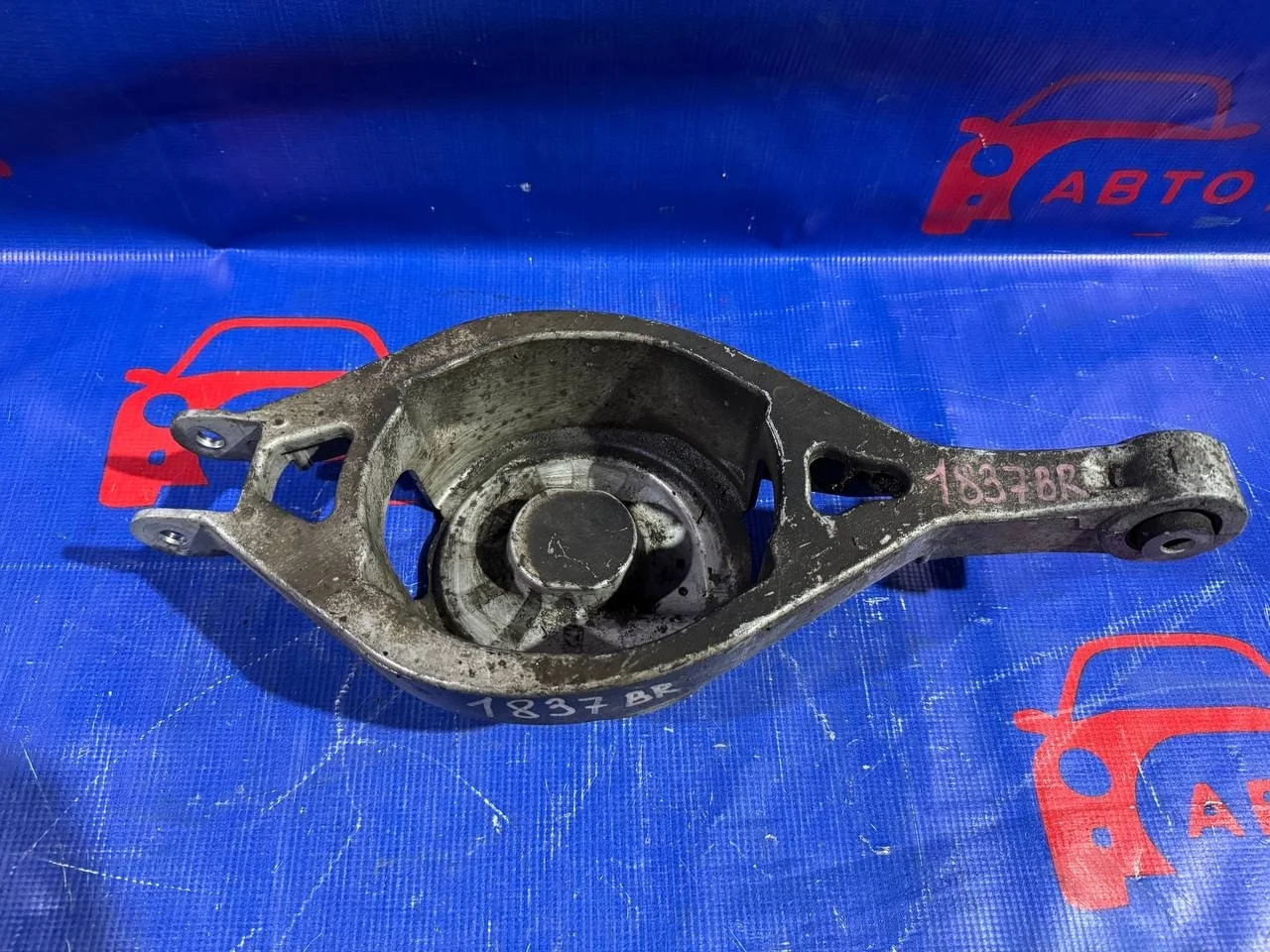 рычаг NISSAN SKYLINE V35 -