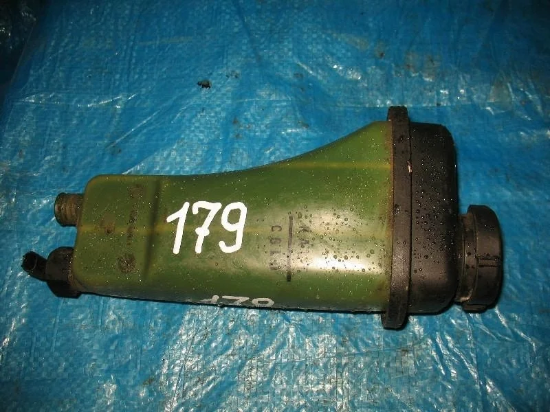 бачок гидроусилителя BMW 5-Series E39