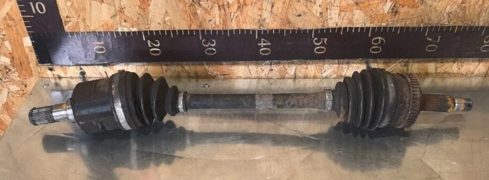 Полуось передняя левая Kia Sportage II рестайлинг (2008—2010) 2009 1K - BLACK PEARL