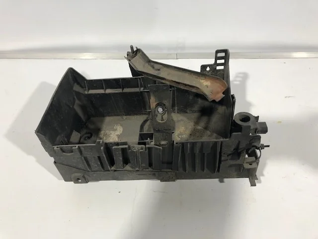 Корпус аккумулятора Chevrolet Orlando 2011