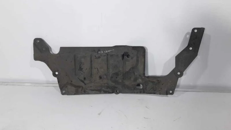 Пыльник двигателя Mitsubishi ASX