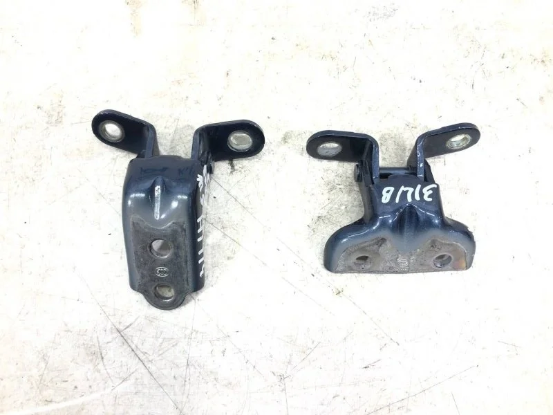 Петля двери Kia Ceed 3 2020 CD