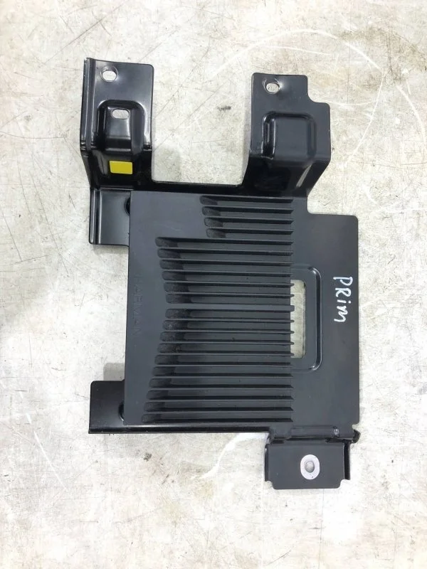 Усилитель магнитолы Kia Sorento 3 2019 UM