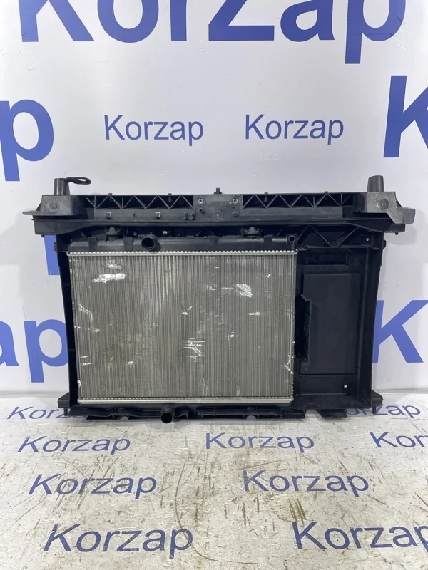 Телевизор с кассетой радиаторов Citroen Berlingo 2020 B9