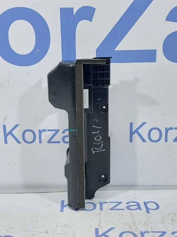 Дефлектор радиатора Kia Rio 4 2019 FB